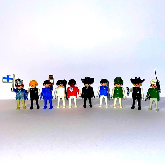 Vintage Playmobil Geobra - 40 Figures w/ Accessories - Picture 3 of 12